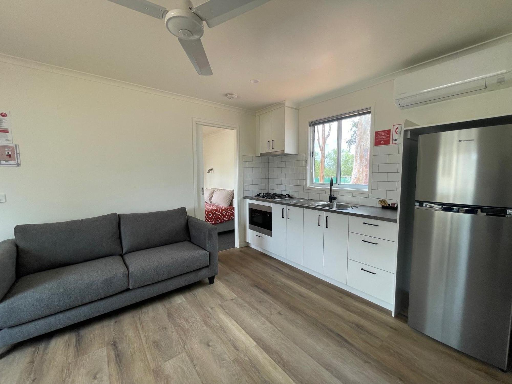 Cobar Caravan Park Экстерьер фото